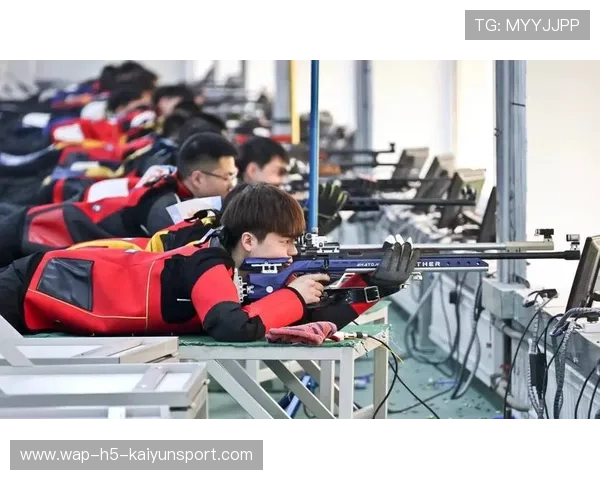 竞技射击队在洲际赛中表现出色,参加射击比赛